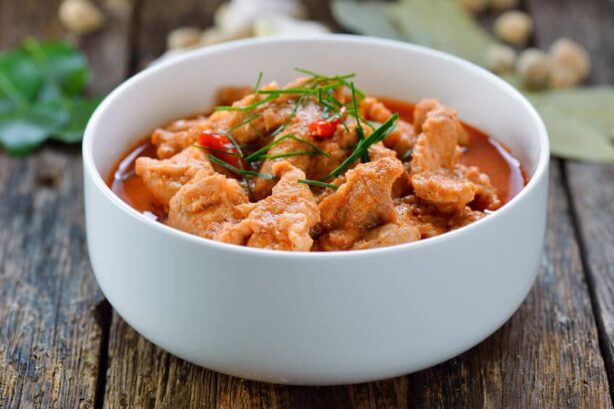 Chicken red Curry mit Basmati-Reis